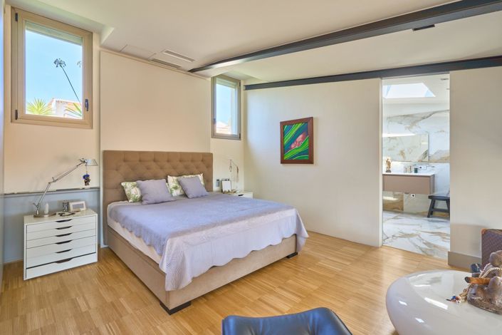 Image No.37-2 Bed House for sale