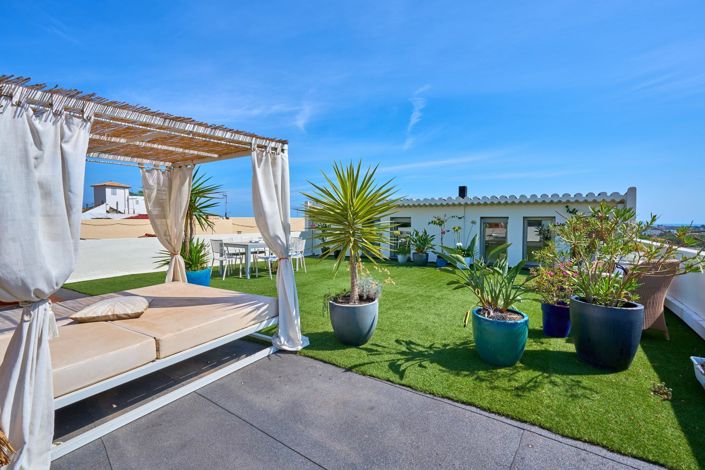 Image No.45-2 Bed House for sale