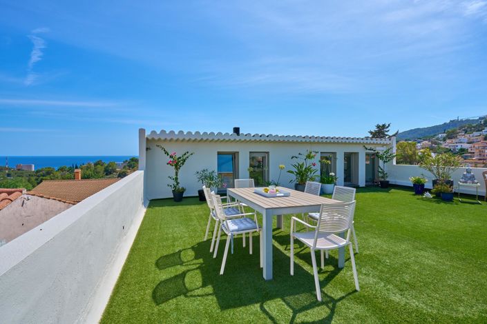 Image No.7-2 Bed House for sale