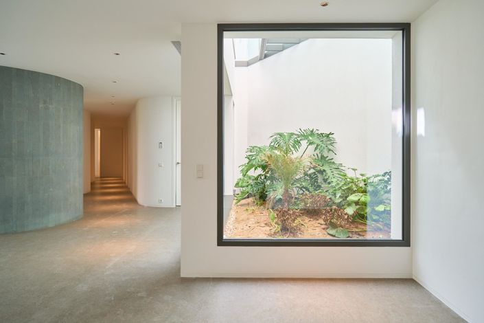 Image No.33-5 Bed Villa for sale