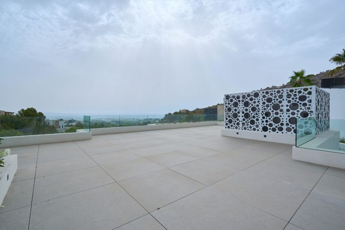 Image No.49-5 Bed Villa for sale