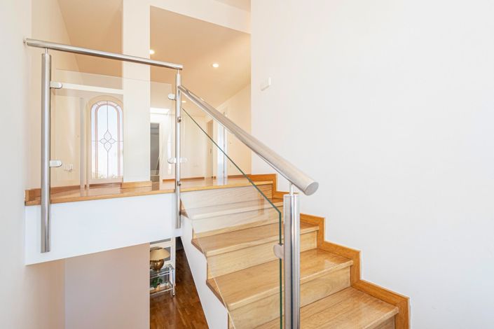 Image No.27-5 Bed Semi-Detached for sale