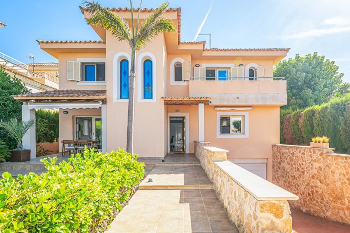 Image No.45-5 Bed Semi-Detached for sale