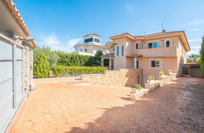 Image No.48-5 Bed Semi-Detached for sale