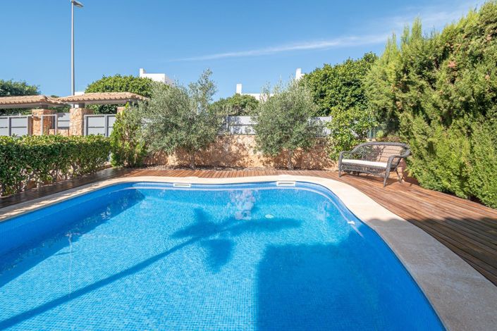 Image No.8-5 Bed Semi-Detached for sale