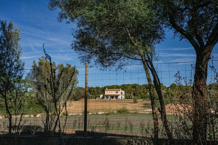 Image No.13-4 Bed Country House for sale