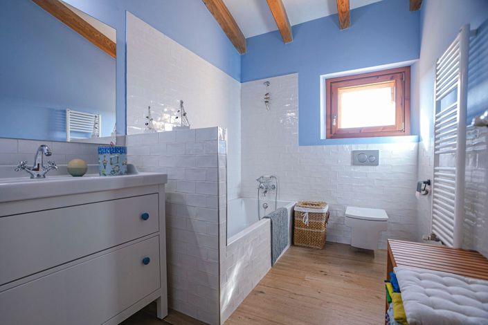 Image No.21-4 Bed Country House for sale