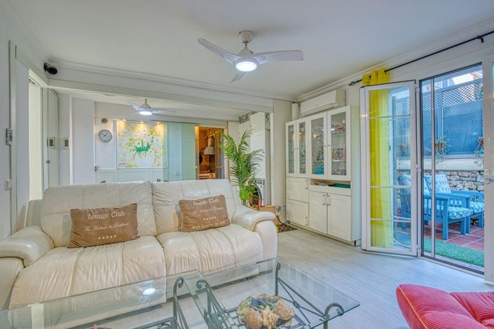 Image No.16-3 Bed Property for sale