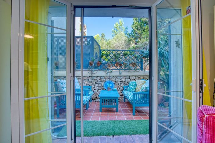 Image No.28-3 Bed Property for sale