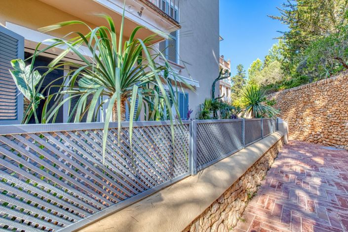 Image No.30-3 Bed Property for sale