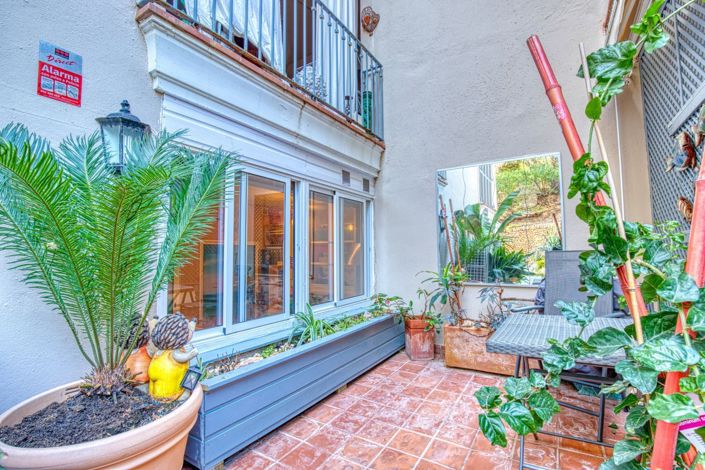 Image No.8-3 Bed Property for sale