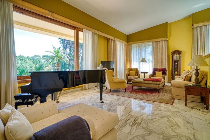 Image No.22-7 Bed Villa for sale