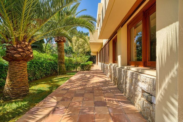 Image No.6-7 Bed Villa for sale