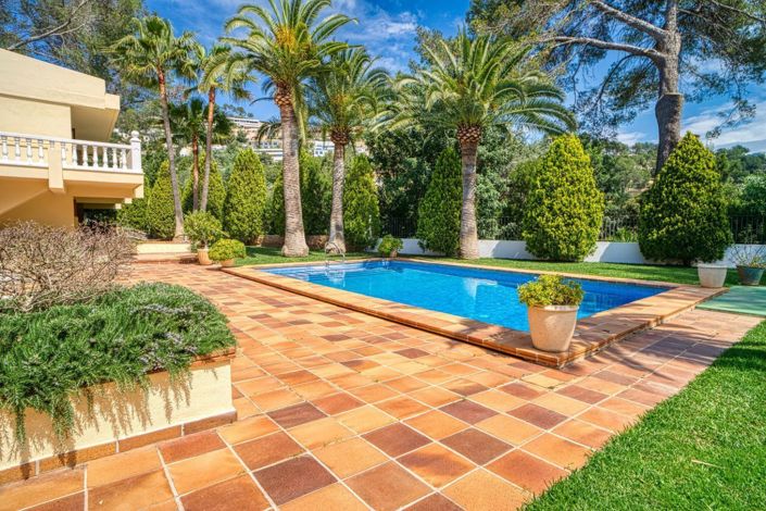 Image No.7-7 Bed Villa for sale