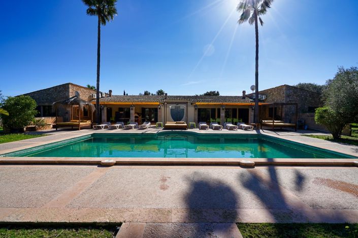 Image No.4-6 Bed Country House for sale