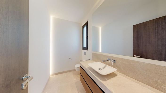 Image No.17-6 Bed Villa for sale