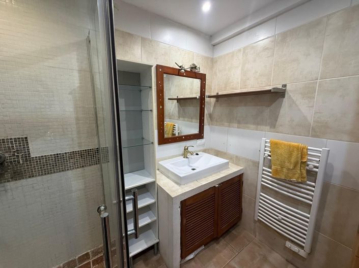 Image No.17-2 Bed Flat for sale