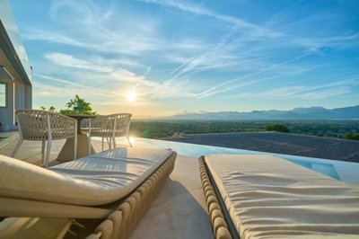 RE/MAX Immocorner most sold property