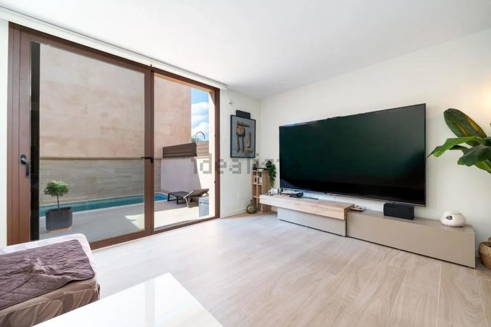 Image No.4-3 Bed Property for sale