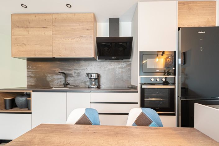 Image No.6-3 Bed Property for sale