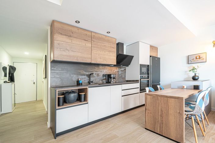 Image No.9-3 Bed Property for sale