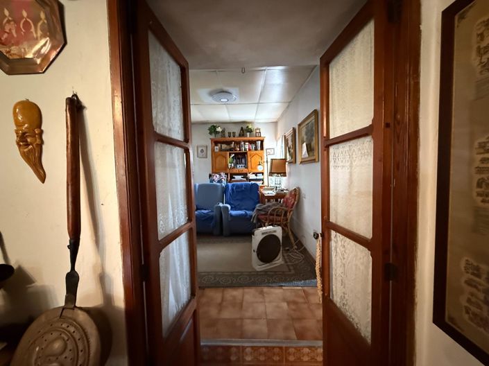 Image No.10-4 Bed House for sale