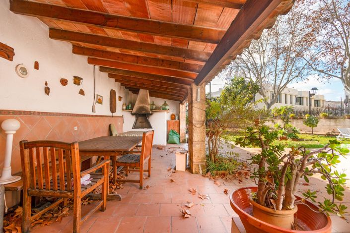 Image No.11-4 Bed House for sale