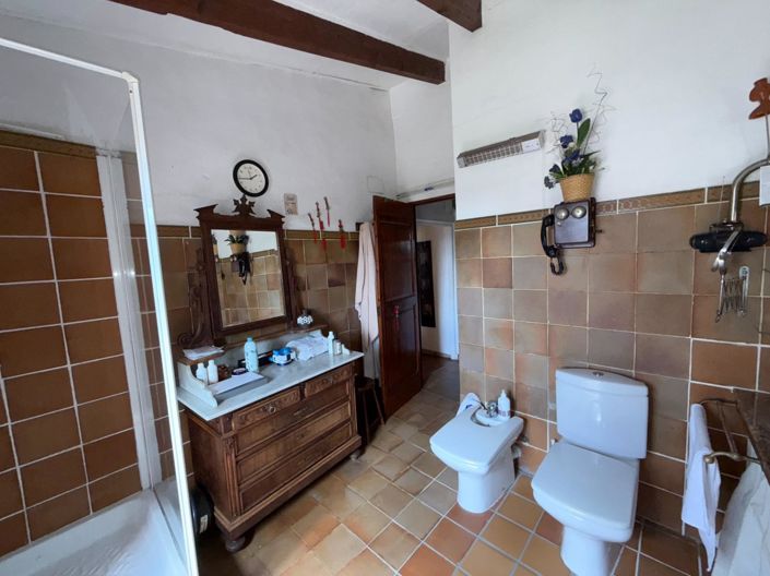 Image No.15-4 Bed House for sale