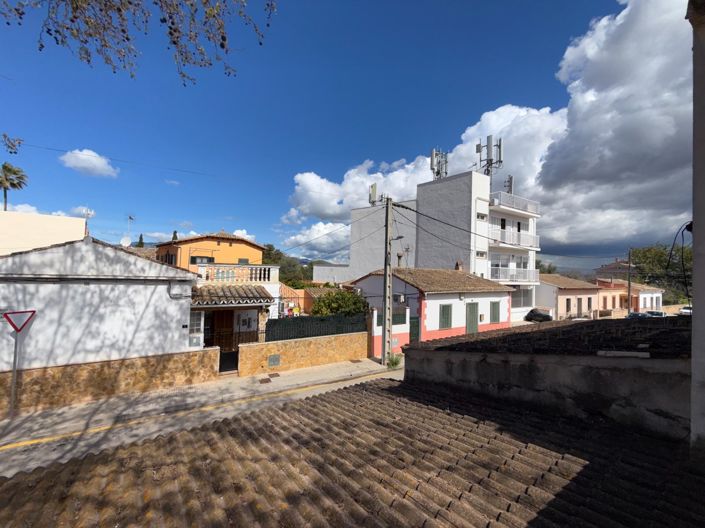 Image No.26-4 Bed House for sale