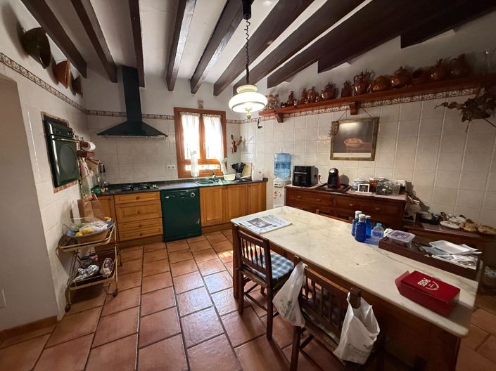 Image No.7-4 Bed House for sale