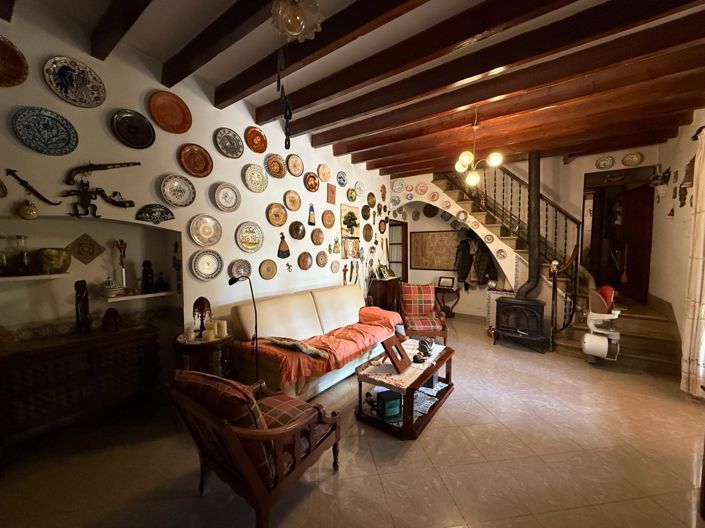 Image No.8-4 Bed House for sale