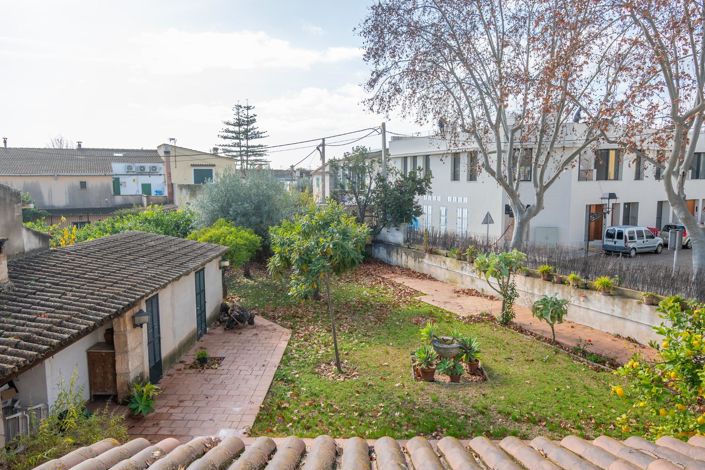 Image No.8-4 Bed House for sale