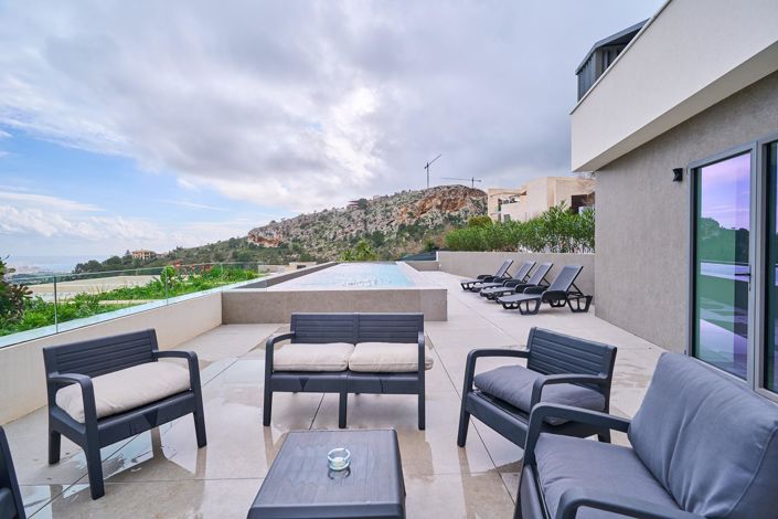 Image No.19-5 Bed Villa for sale