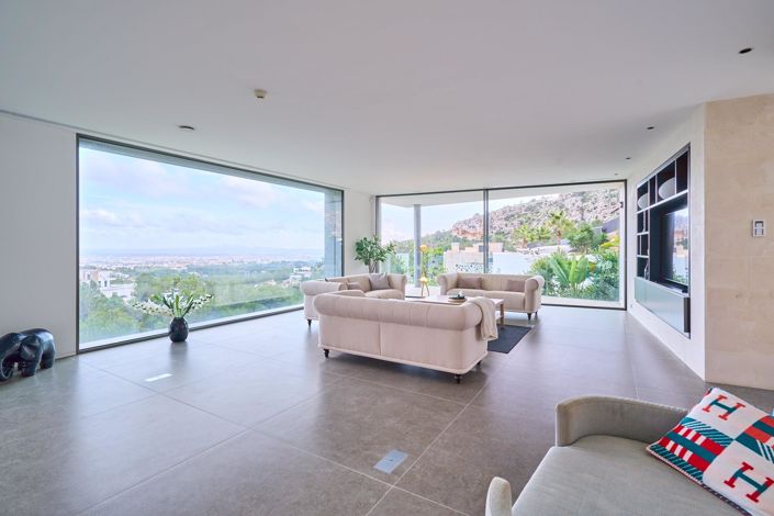 Image No.28-5 Bed Villa for sale