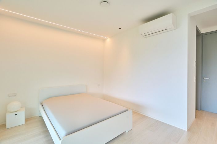 Image No.48-5 Bed Villa for sale