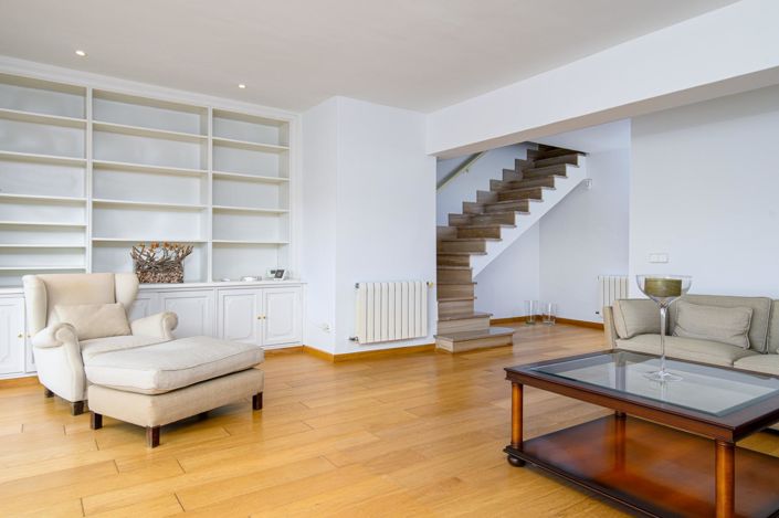 Image No.10-3 Bed Duplex for sale