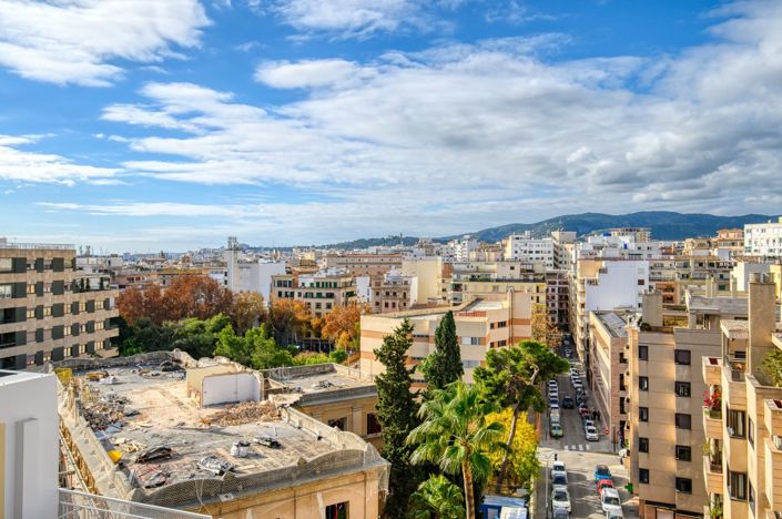 Image No.48-3 Bed Duplex for sale