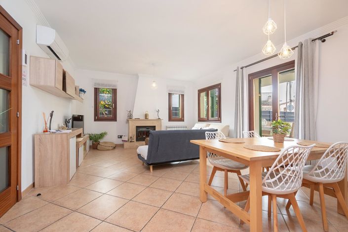 Image No.13-3 Bed Property for sale