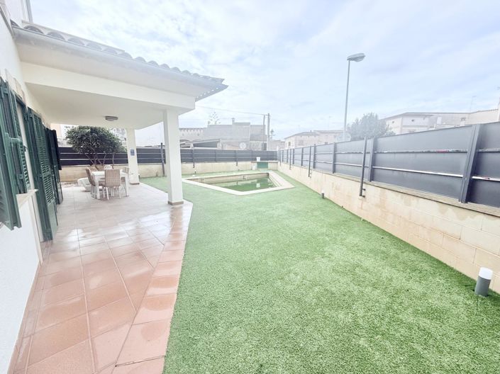 Image No.2-3 Bed Property for sale