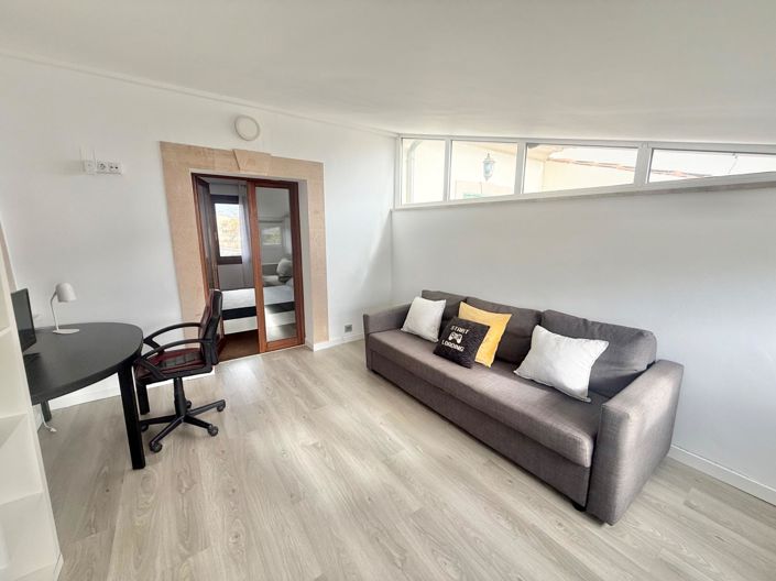 Image No.22-3 Bed Property for sale