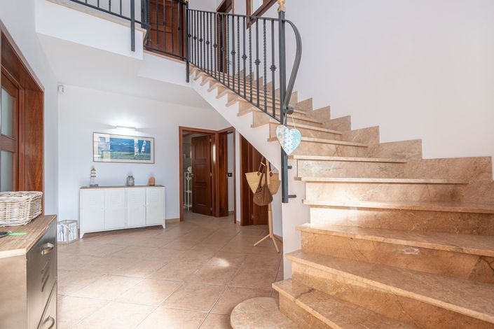 Image No.22-3 Bed Property for sale