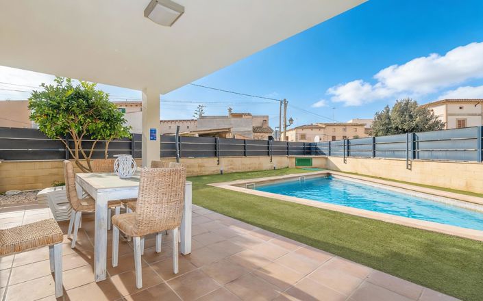 Image No.5-3 Bed Property for sale