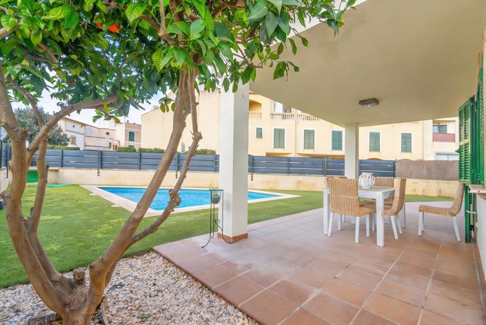 Image No.6-3 Bed Property for sale