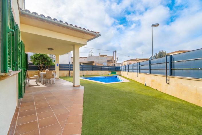 Image No.7-3 Bed Property for sale