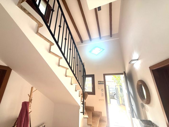 Image No.8-3 Bed Property for sale