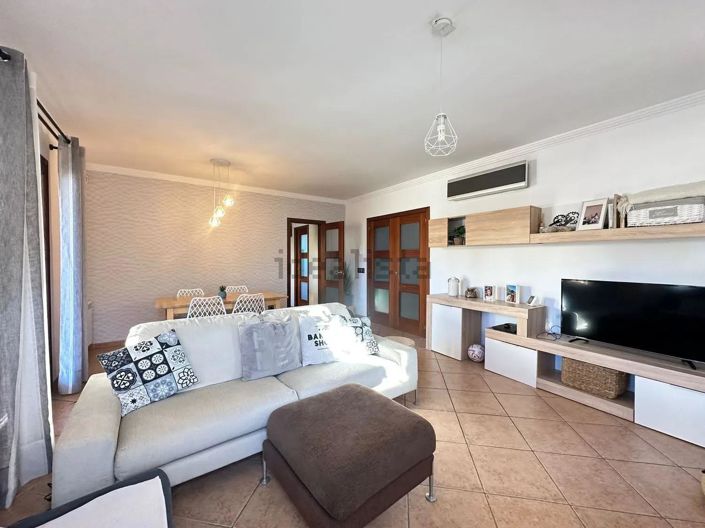 Image No.9-3 Bed Property for sale