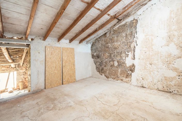 Image No.31-2 Bed House for sale