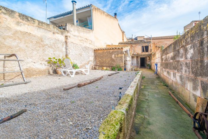 Image No.8-2 Bed House for sale