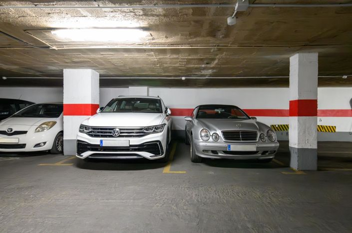 Image No.24-4 Bed Flat for sale