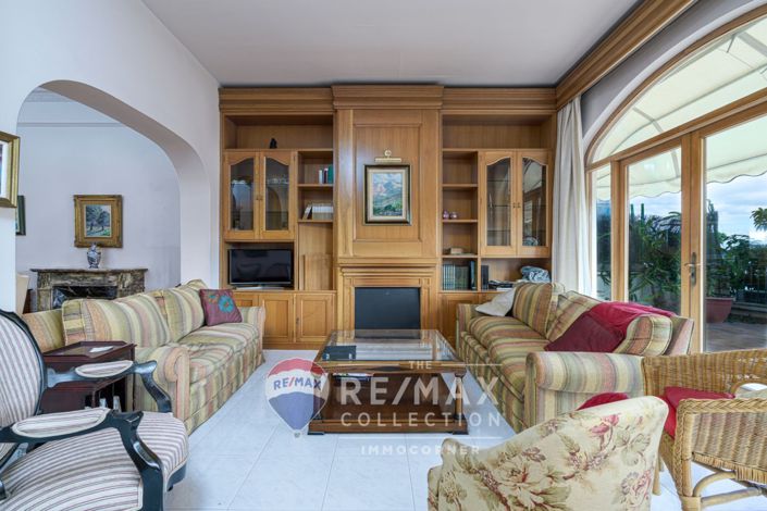 Image No.18-11 Bed Semi-Detached for sale